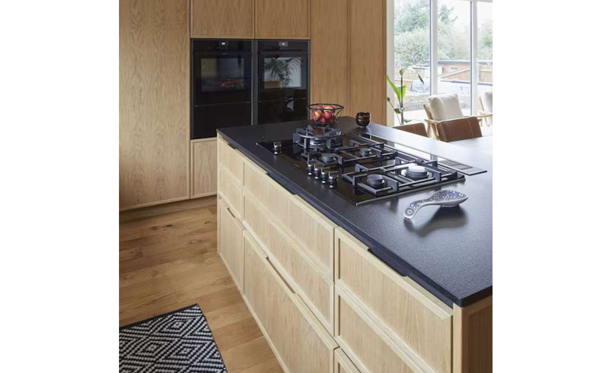 Plan de travail Moack Black en Granit Sensa